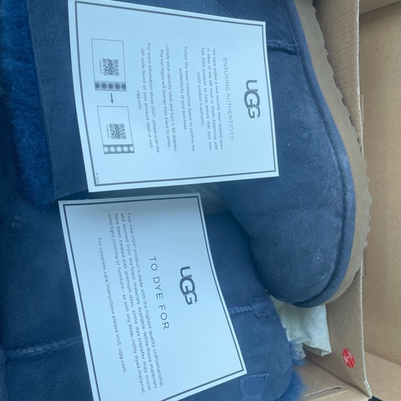 Ugg boots - Picture 7 of 7